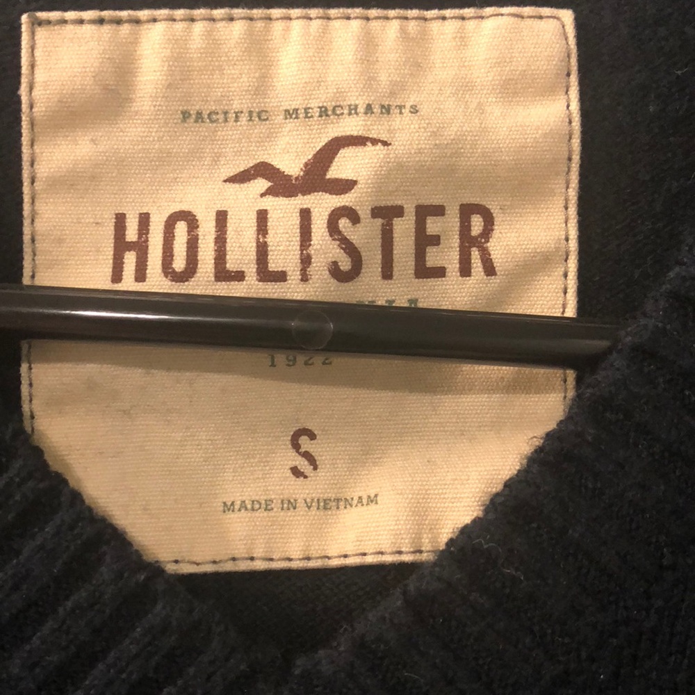 Sweater - Picture 2 of 2
